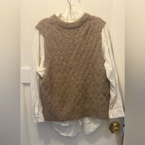 ✨ Brown Sweater Vest – Cozy, Classic & Perfect for Layering! ✨